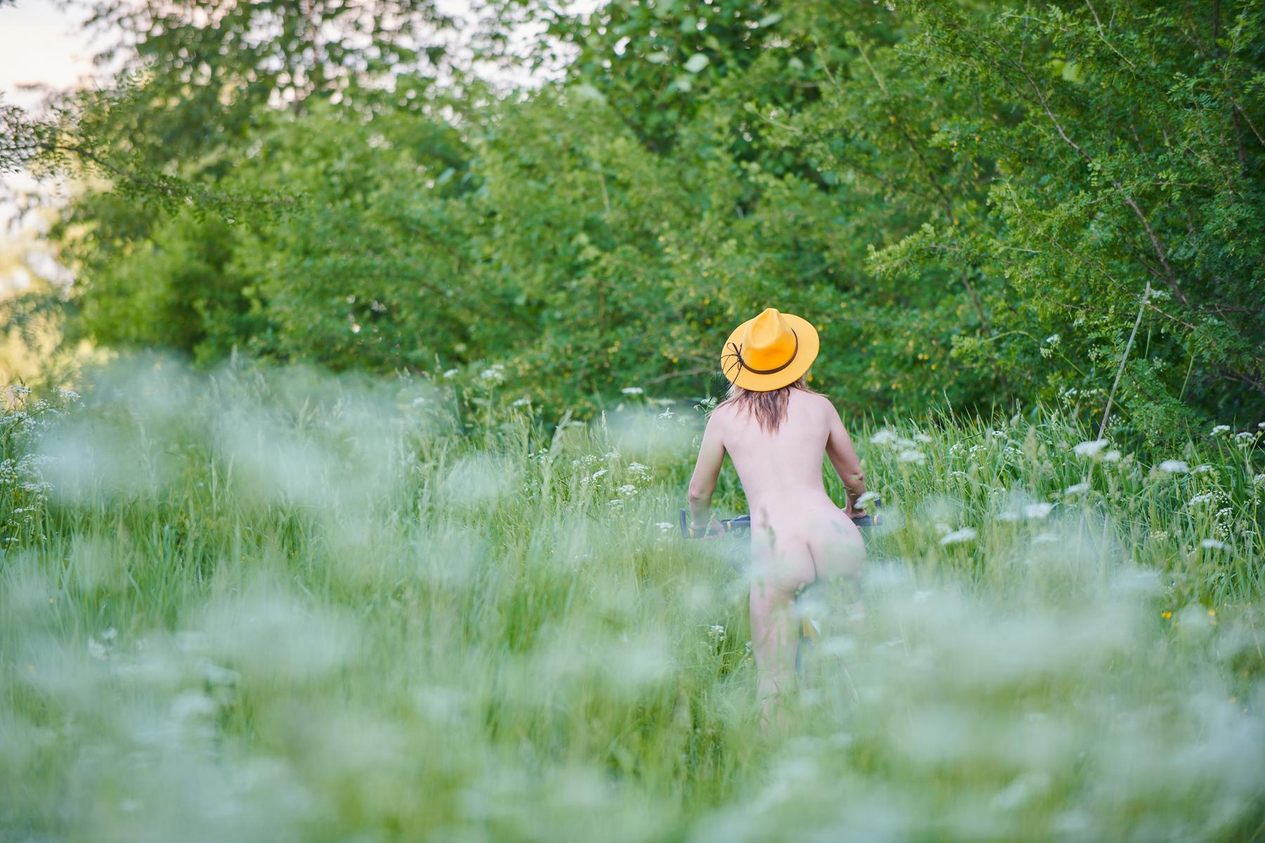 132 nudez social e naturismo